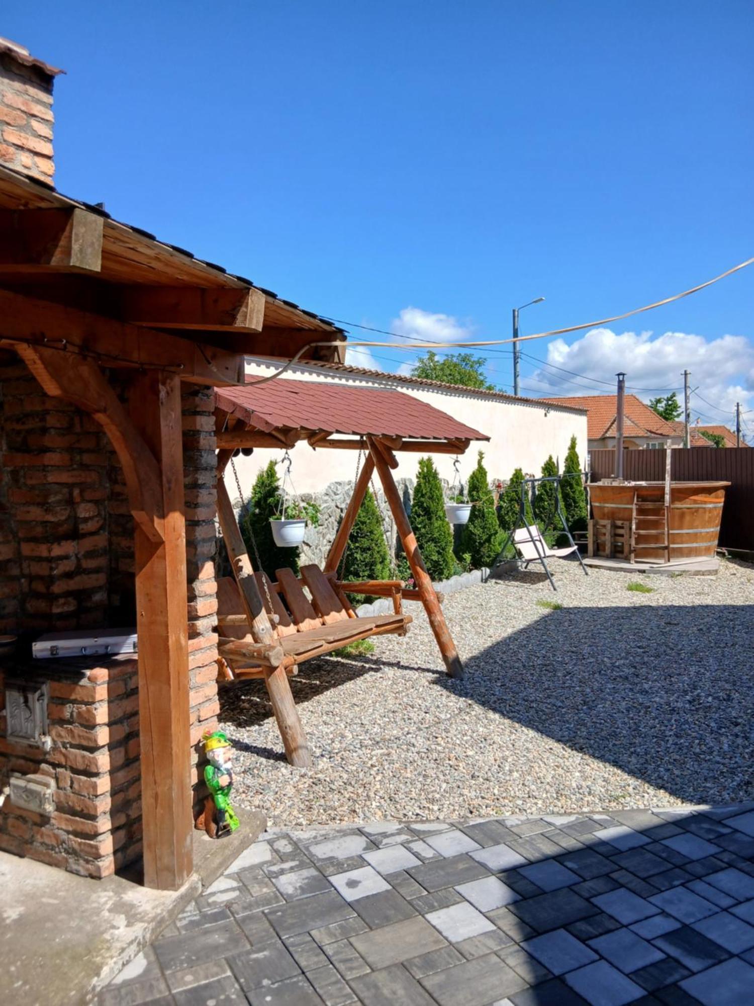 Casa Loredana Cîrţişoara Esterno foto
